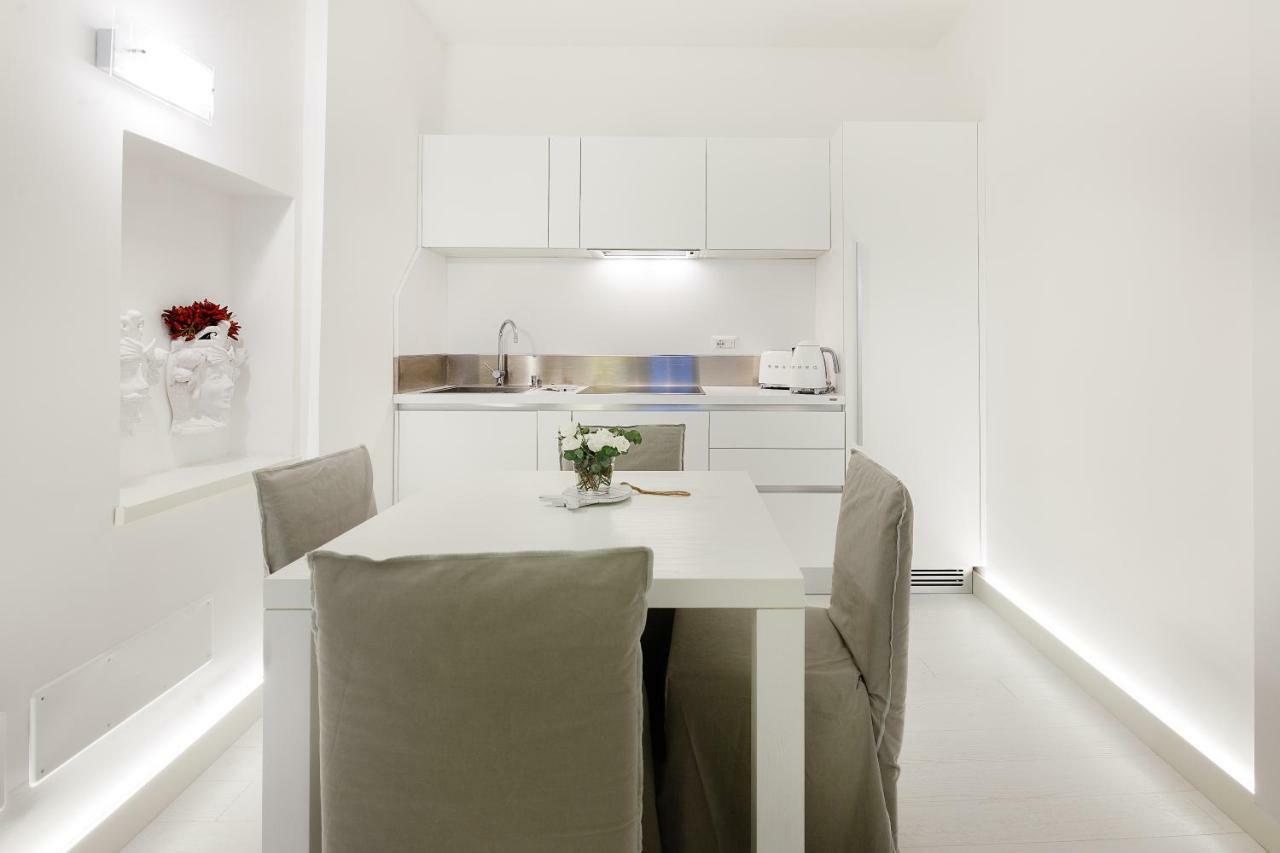 White Stylish Apartments Vico Equense Eksteriør bilde